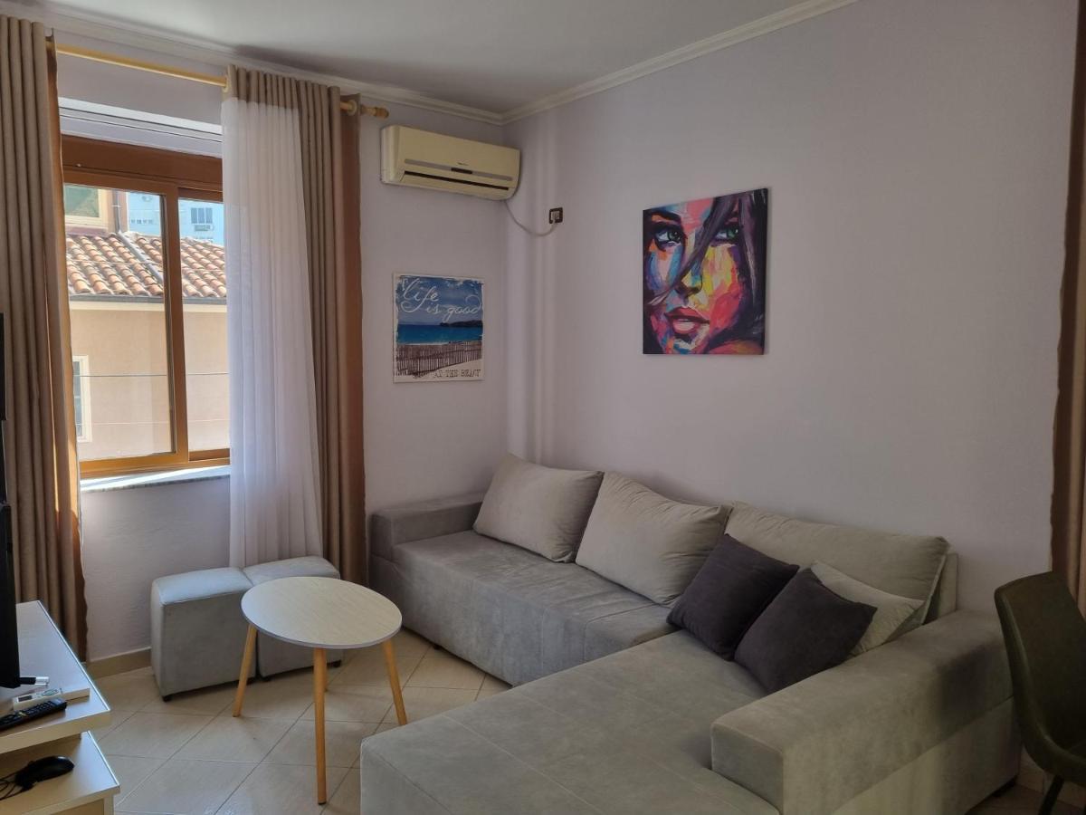 Glamorous Apartment In Tirana Exterior foto