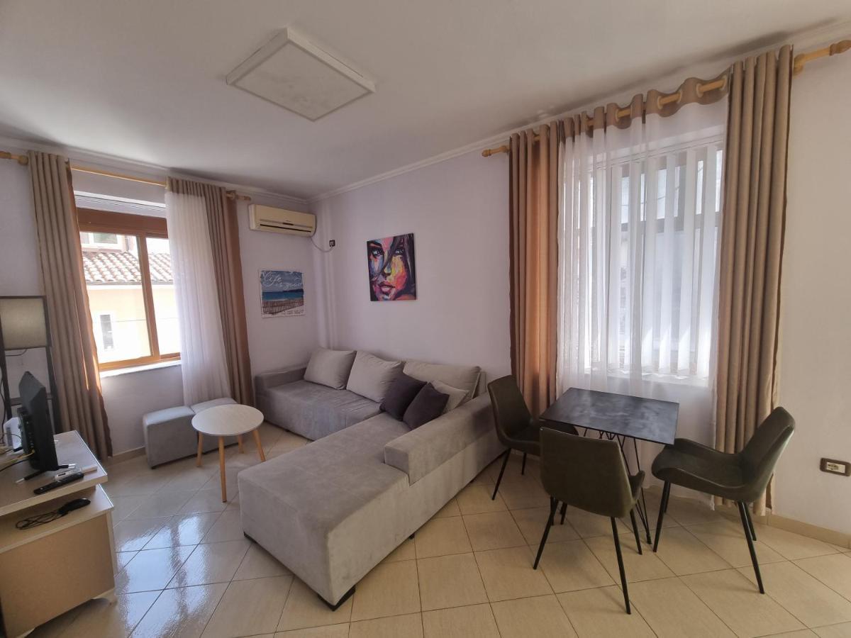 Glamorous Apartment In Tirana Exterior foto