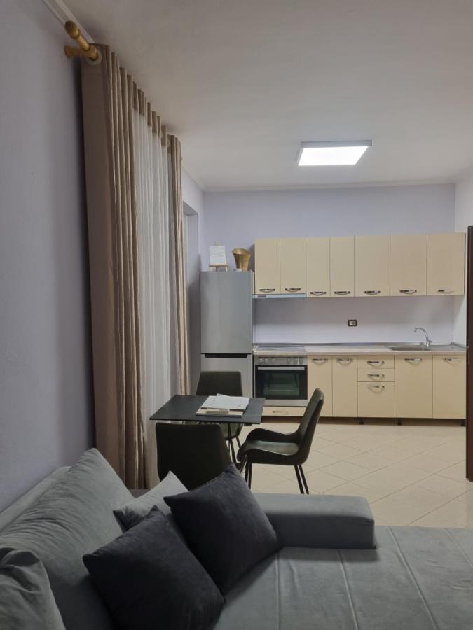 Glamorous Apartment In Tirana Exterior foto